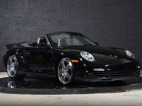 Used 2009 Porsche 911 Turbo AWD/4WD image 2