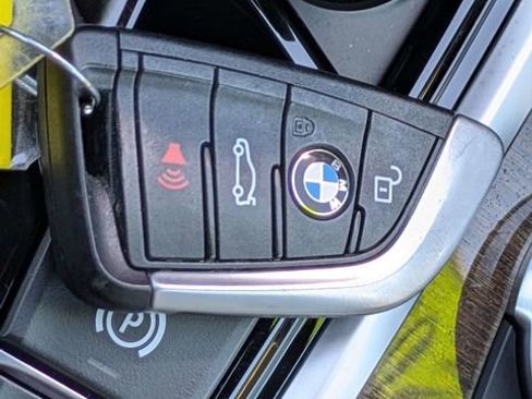 Used 2019 BMW X3 xDrive30i w/ Driving Assistance Package AWD/4WD image 32
