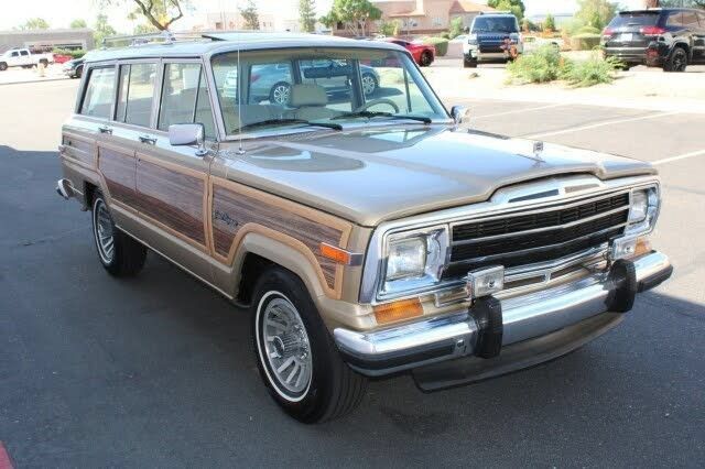 Used 1990 Jeep Grand Wagoneer AWD/4WD image 46