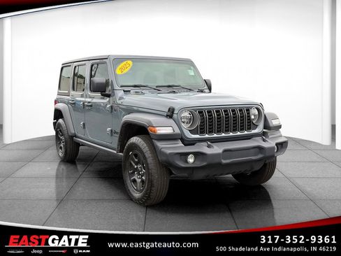 Used 2025 Jeep Wrangler Unlimited Sport AWD/4WD image 1