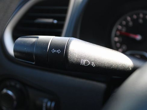 Used 2016 Jeep Renegade Sport w/ Power & Air Group image 31