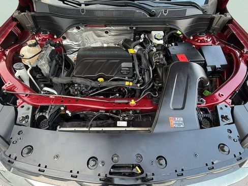 Certified 2024 Chevrolet Trax RS FWD image 27