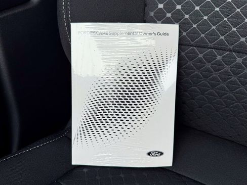 Certified 2025 Ford Escape Active w/ Cold Weather Package image 33