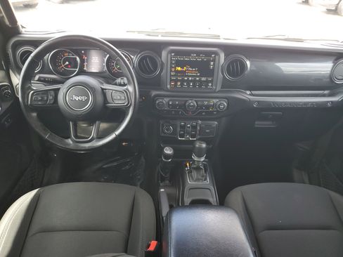 Used 2021 Jeep Wrangler Unlimited Sport AWD/4WD image 15