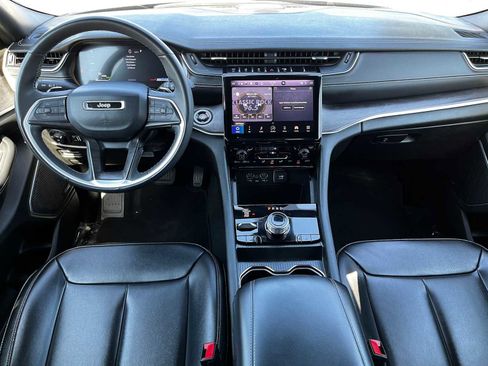 Used 2024 Jeep Grand Cherokee Limited 4xe image 11