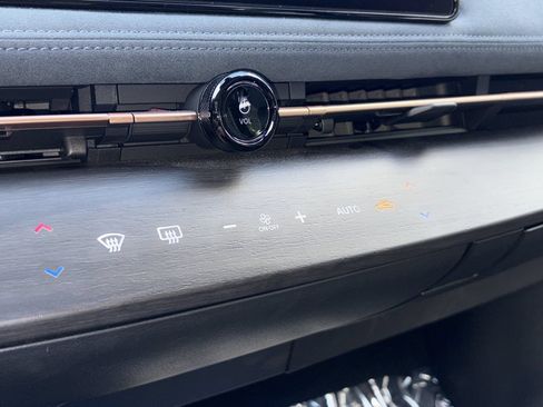 Certified 2024 Nissan Ariya AWD image 14
