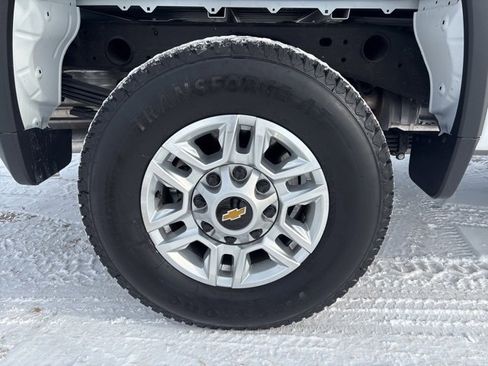 Used 2025 Chevrolet Silverado 2500 W/T w/ WT/CX Safety Package image 10