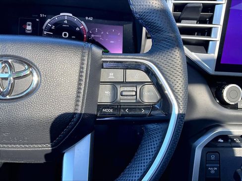 Used 2025 Toyota Sequoia Platinum image 25