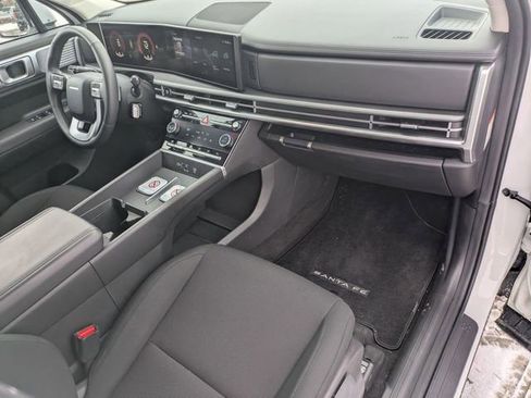 Used 2026 Hyundai Santa Fe SE AWD/4WD image 19
