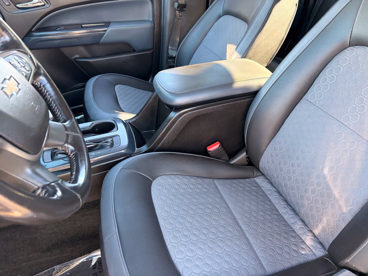 Used 2017 Chevrolet Colorado Z71 RWD image 19