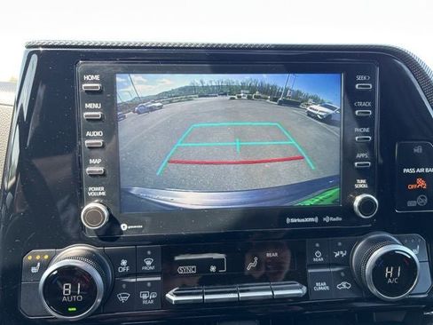 Used 2022 Toyota Highlander XSE AWD/4WD image 27