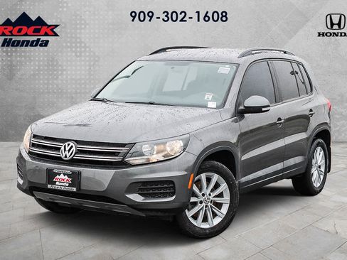 Used 2015 Volkswagen Tiguan SE image 1