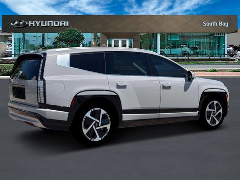 New 2026 Hyundai Ioniq 9 Limited image 8