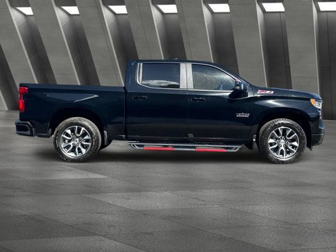 Used 2025 Chevrolet Silverado 1500 RST AWD/4WD image 3