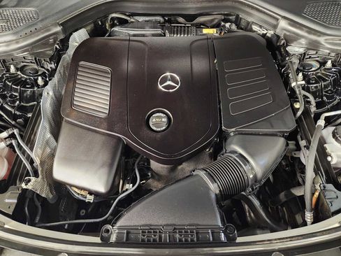 Used 2023 Mercedes-Benz GLC 300 image 31
