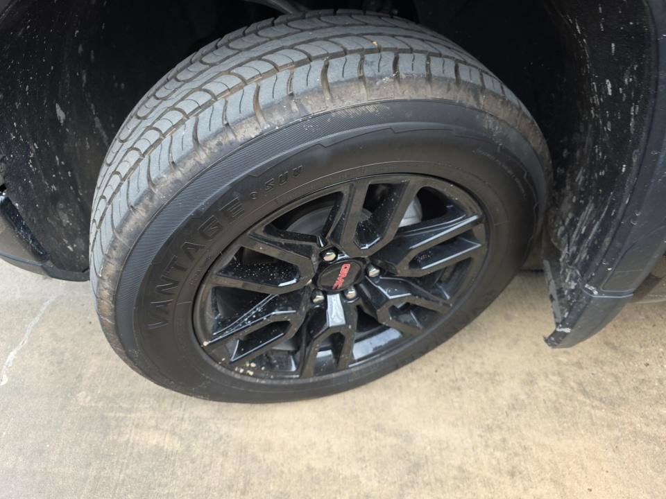 Used 2025 GMC Sierra 1500 Elevation AWD/4WD image 8