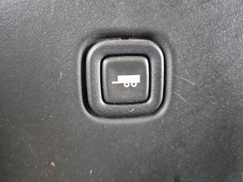 Used 2015 Chevrolet Express 2500 image 24