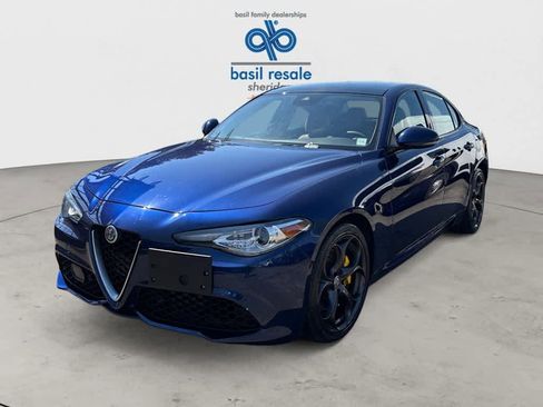Used 2018 Alfa Romeo Giulia Ti Sport w/ Quick Order Package 22S Sport AWD/4WD image 33