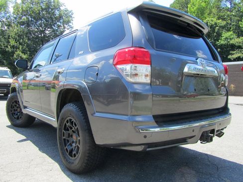 Used 2011 Toyota 4Runner SR5 AWD/4WD image 7