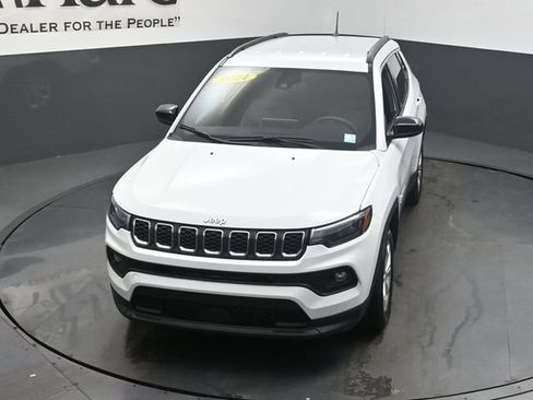 Used 2024 Jeep Compass Latitude AWD/4WD image 64