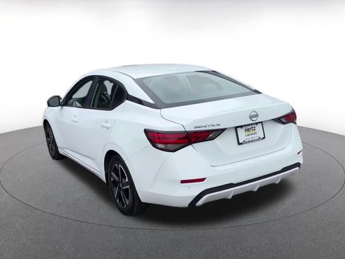 Used 2025 Nissan Sentra SV FWD image 10
