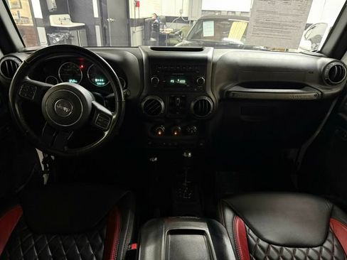 Used 2018 Jeep Wrangler Unlimited Sport S AWD/4WD image 13