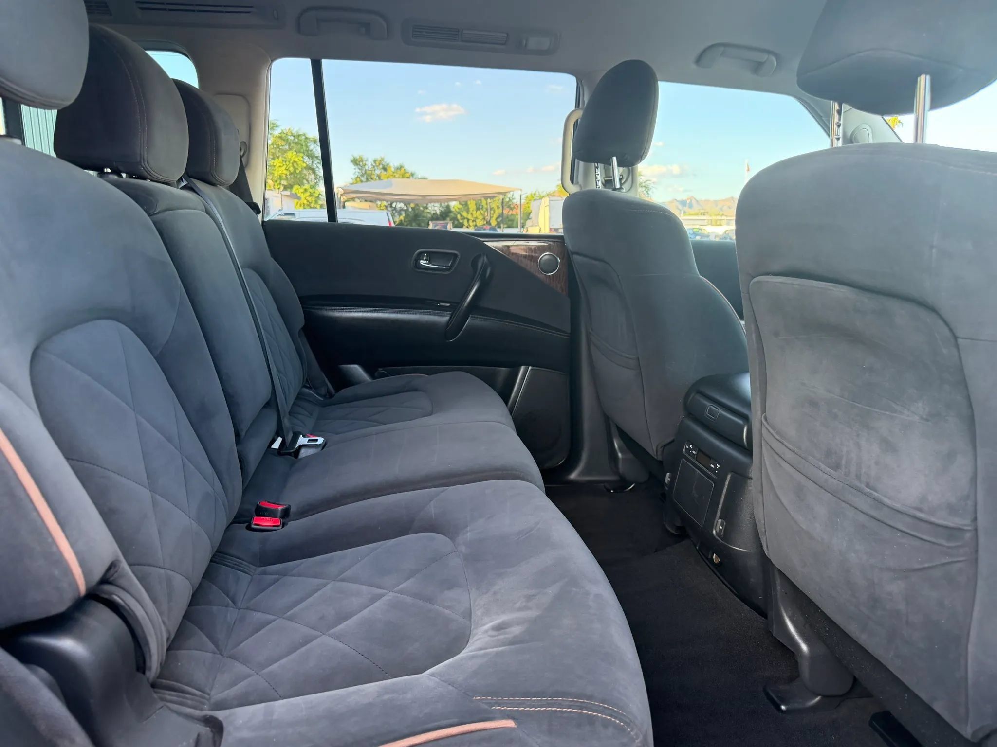 Used 2018 Nissan Armada SV w/ Driver Package RWD image 23