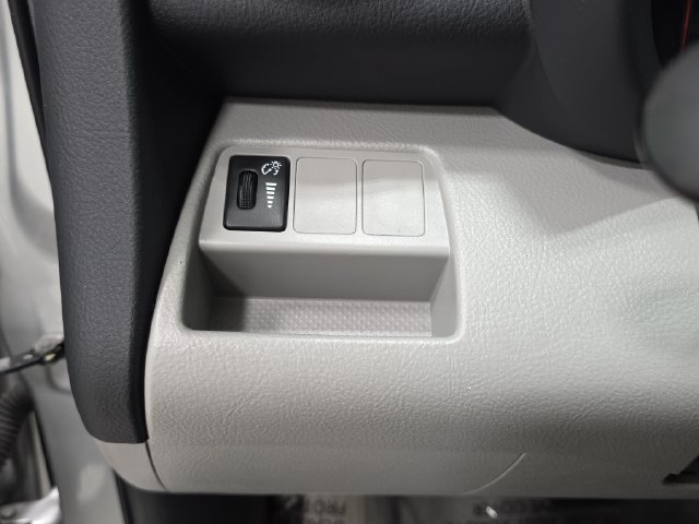 Used 2012 Toyota RAV4 4WD w/ Value Pkg image 24