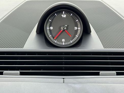 Used 2022 Porsche Panamera 4S w/ Premium Package image 25