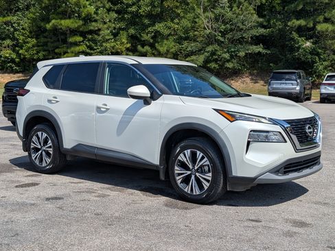 Used 2023 Nissan Rogue SV FWD image 11