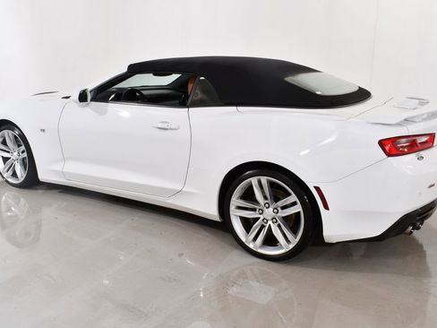Used 2017 Chevrolet Camaro SS image 15