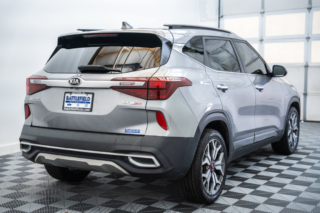 Used 2021 Kia Seltos SX w/ SX Sunroof Package AWD/4WD image 5