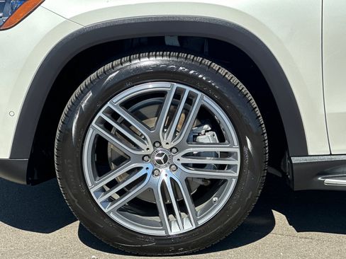 Certified 2024 Mercedes-Benz GLS 450 4MATIC image 27