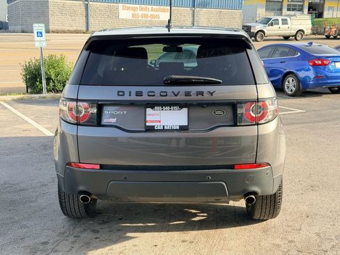 Used 2016 Land Rover Discovery Sport SE image 5