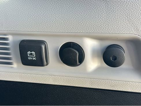 Used 2024 Jeep Wagoneer 4WD w/ HD Trailer Tow Package image 13