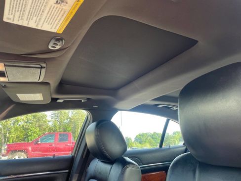 Used 2014 Lincoln MKS AWD w/ Equipment Group 101A image 91