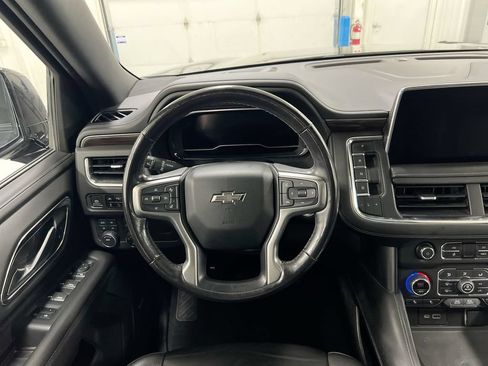 Used 2022 Chevrolet Tahoe Z71 w/ Luxury Package AWD/4WD image 11