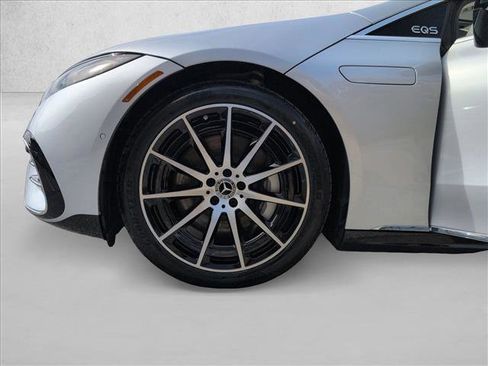 Certified 2023 Mercedes-Benz EQS 580 EQS 580 image 24