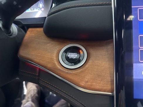 Used 2024 Jeep Grand Cherokee Summit image 44