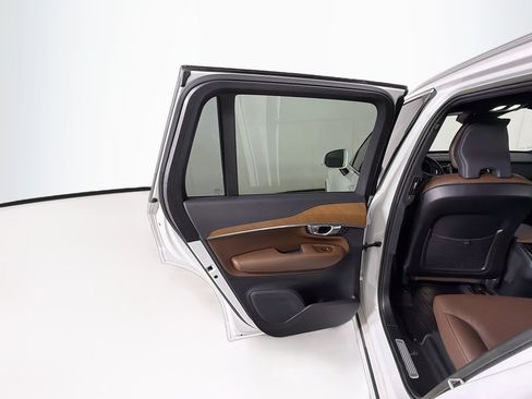 Used 2023 Volvo XC90 B5 Plus w/ Protection Package Premier AWD/4WD image 27