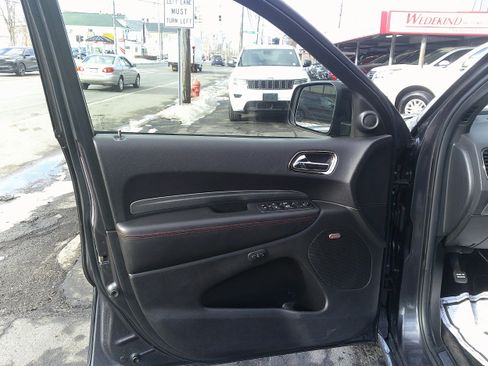 Used 2018 Dodge Durango R/T w/ Trailer Tow Group IV image 17