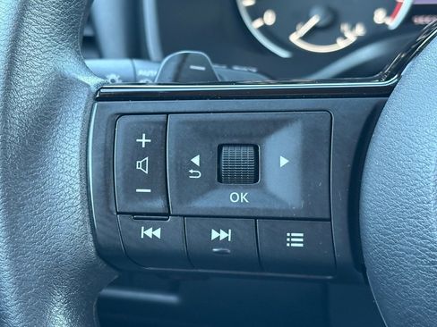 Certified 2023 Nissan Rogue SV image 16