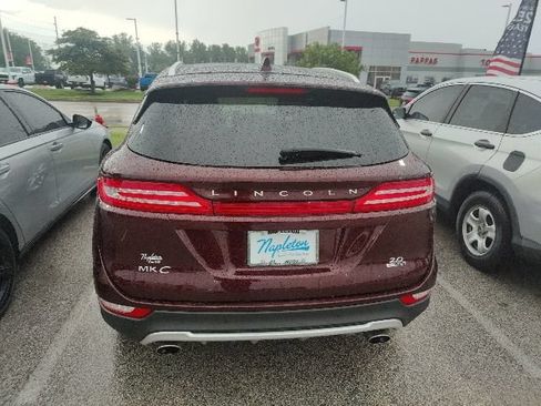 Used 2016 Lincoln MKC Reserve w/ Lincoln MKC Climate Package FWD image 12