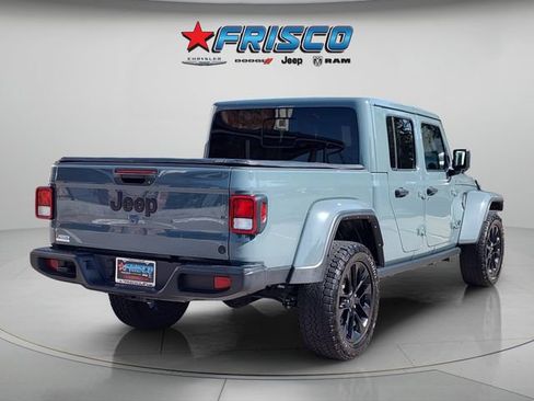 Used 2024 Jeep Gladiator Sport AWD/4WD image 8
