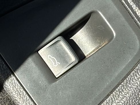 Used 2024 Volkswagen Tiguan Wolfsburg Edition AWD/4WD image 18