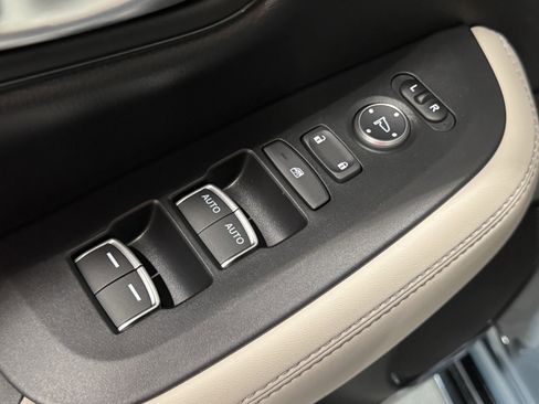 New 2026 Honda HR-V EX-L image 23