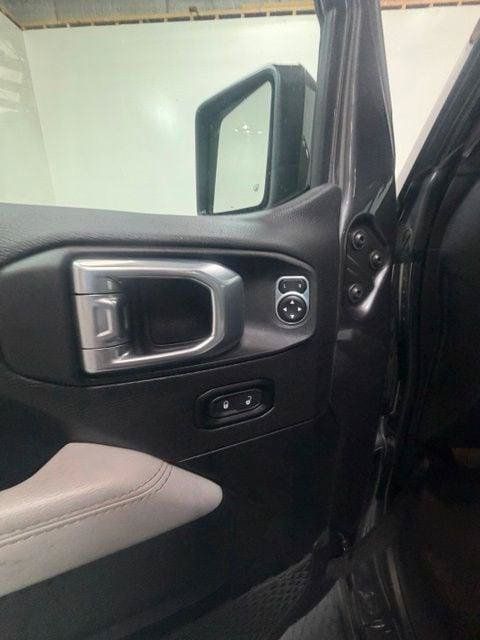 Certified 2021 Jeep Gladiator Overland AWD/4WD image 24