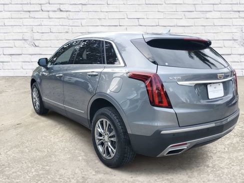 Used 2021 Cadillac XT5 Premium Luxury FWD image 2