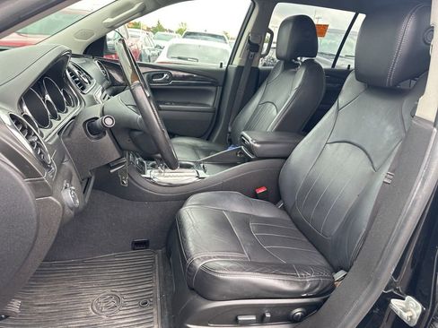 Used 2017 Buick Enclave Leather FWD image 16