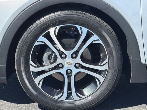 Used 2019 Chevrolet Bolt Premier w/ Infotainment Package image 46